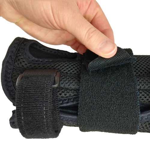 Blue Jay Dlx Wrist Brace Black for Carpal Tunnel Right Lg/XL